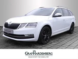 Weiß Gebraucht 2019 Skoda Octavia Style Kombi | 21.444 € (Teuer)