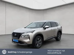 Champagne silver metallic Gebraucht 2024 Nissan X-Trail N-Connecta SUV | 32.930 € (Fairer Preis)