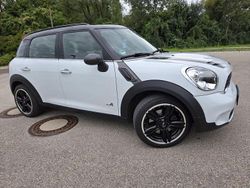 Weiß Gebraucht 2013 Mini Cooper S Countryman SUV | 10.700 € (Etwas zu teuer)