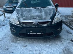 Schwarz Gebraucht 2011 Ford Focus Limousine | 2.699 € (Superpreis)