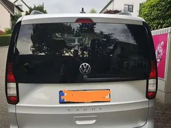Grau Gebraucht 2023 VW Caddy Life Van / Kleinbus | 19.000 € (Guter Preis)