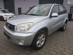 Grau Gebraucht 2005 Toyota RAV4 Sol SUV | 6.500 € (Teuer)
