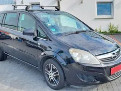 Schwarz Gebraucht 2010 Opel Zafira Edition Van / Kleinbus | 1.699 € (Guter Preis)