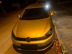 Silber Gebraucht 2011 VW Golf VI Kombi | 3.700 €