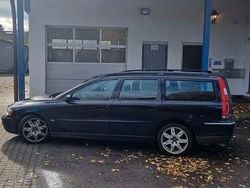 Schwarz Gebraucht 2005 Volvo V70 Momentum Kombi | 2.500 € (Fairer Preis)