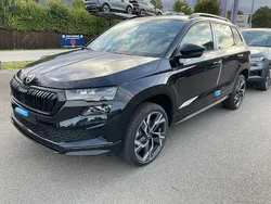 Black magic perleffekt Neu 2025 Skoda Karoq SportLine SUV | 38.495 € (Fairer Preis)