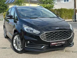 Obsidianschwarz metallic Gebraucht 2021 Ford S-MAX Vignale Van / Kleinbus | 27.950 € (Teuer)