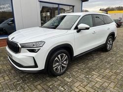 Moonweiß perleffekt Neu 2025 Skoda Kodiaq Selection SUV | 36.900 € (Superpreis)