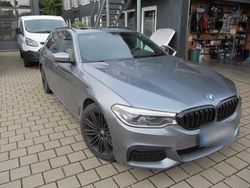 Grau Gebraucht 2019 BMW 530 M Sport Kombi | 25.999 € (Superpreis)