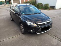 Schwarz Gebraucht 2008 Ford Focus Titanium Kombi | 5.699 € (Teuer)