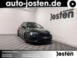 Grün (individual audi exclusive (dunkelgruen)) Gebraucht 2023 Audi RS3 Ambiente Kleinwagen | 61.990 € (Fairer Preis)