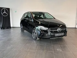 Lack kosmosschwarz Gebraucht 2024 Mercedes B250e Progressive Van / Kleinbus | 34.850 € (Etwas zu teuer)