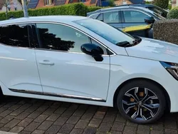 Weiß Gebraucht 2022 Renault Clio V Techno Kleinwagen | 16.800 € (Guter Preis)