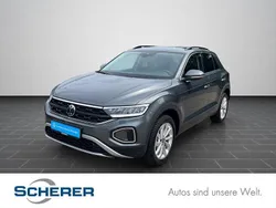 Indiumgrau metallic Gebraucht 2025 VW T-Roc Life SUV | 29.600 € (Superpreis)