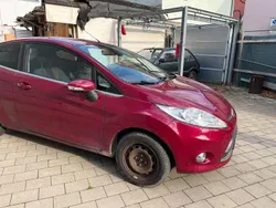 Rot Gebraucht 2010 Ford Fiesta Kleinwagen | 2.500 € (Guter Preis)