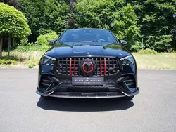 Schwarz unilack Gebraucht 2024 Mercedes GLE300 SUV | 146.990 €