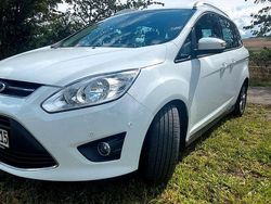 Weiß Gebraucht 2015 Ford Grand C-Max Trend Van / Kleinbus | 9.500 € (Teuer)