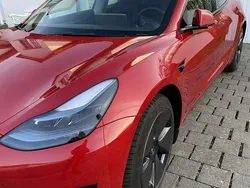 Rot Gebraucht 2022 Tesla Model 3 RWD Limousine | 28.000 € (Fairer Preis)