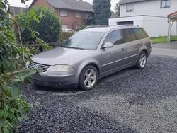Silber Gebraucht 2005 VW Passat Kombi | 1.700 € (Superpreis)