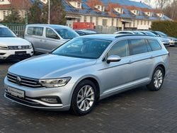 Silber Gebraucht 2022 VW Passat Business Kombi | 19.890 € (Guter Preis)