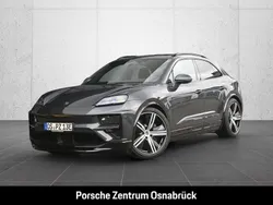 Vulkangraumetallic Gebraucht 2024 Porsche Macan Turbo Sport SUV | 118.400 € (Etwas zu teuer)
