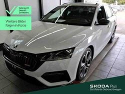 Moonweiß perleffekt (metallic) Gebraucht 2022 Skoda Octavia RS Kombi | 29.999 € (Guter Preis)