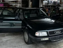 Grün Gebraucht 1992 Audi 80 Design Limousine | 3.200 €