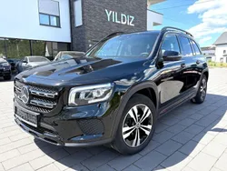 Schwarz Gebraucht 2021 Mercedes GLB200 Night SUV | 26.490 €
