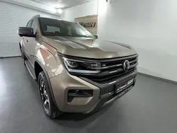 Gold Gebraucht 2024 VW Amarok PanAmericana Abholung | 49.490 € (Fairer Preis)