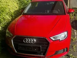 Rot Gebraucht 2020 Audi A3 Sportback e-tron Limousine | 22.900 €