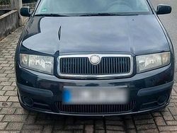 Schwarz Gebraucht 2007 Skoda Fabia Kleinwagen | 1.800 €