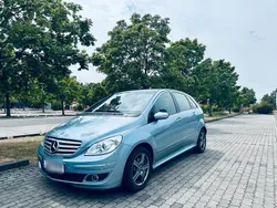 Blau Gebraucht 2005 Mercedes B200 Van / Kleinbus | 4.700 € (Teuer)
