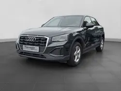 Grau Gebraucht 2023 Audi Q2 Comfort SUV | 22.940 € (Fairer Preis)