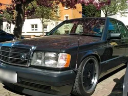Andere außenfarben Gebraucht 1992 Mercedes 190 Limousine | 10.250 €