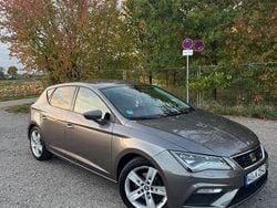 Grau Gebraucht 2018 Seat Leon FR Limousine | 11.400 € (Fairer Preis)