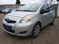 Silber Gebraucht 2009 Toyota Yaris Cool Limousine | 3.990 € (Fairer Preis)