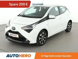 Weiß Gebraucht 2021 Toyota Aygo X-play Kleinwagen | 12.170 € (Fairer Preis)