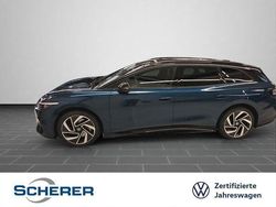 Aquamarinblau metallic schwarz (metallic) Gebraucht 2025 VW ID.7 Pro Limousine | 48.900 €