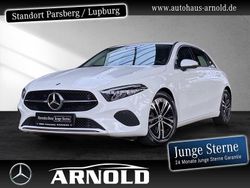 Weiß (polarweiß) Gebraucht 2024 Mercedes A200 Progressive Limousine | 28.649 € (Guter Preis)