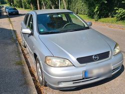 Silber Gebraucht 2000 Opel Astra Limousine | 750 € (Guter Preis)