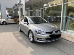 Silber Gebraucht 2013 VW Golf VII Highline Kleinwagen | 15.500 €