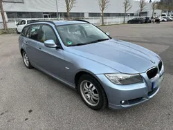 Blau Gebraucht 2012 BMW 318 Kombi | 7.900 € (Guter Preis)