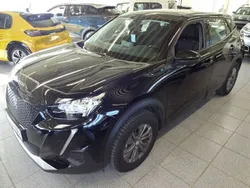 Schwarz Gebraucht 2021 Peugeot e-2008 Active SUV | 17.900 € (Fairer Preis)