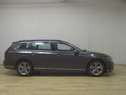Grau Gebraucht 2021 VW Passat R-line Kombi | 20.180 € (Guter Preis)