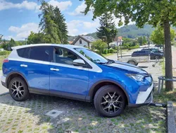 Weiß Gebraucht 2019 Toyota RAV4 Hybrid Team SUV | 21.988 € (Guter Preis)