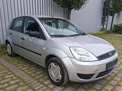 Silber Gebraucht 2005 Ford Fiesta Kleinwagen | 2.900 € (Fairer Preis)