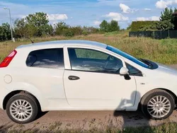 Weiß Gebraucht 2011 Fiat Punto Kleinwagen | 950 €