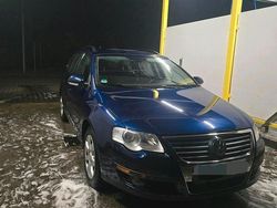 Blau Gebraucht 2007 VW Passat Kombi | 5.950 € (Teuer)