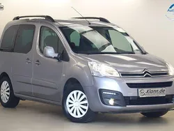 Grau Gebraucht 2018 Citroën Berlingo PureTech Van / Kleinbus | 13.999 € (Fairer Preis)