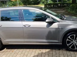 Grau Gebraucht 2015 VW Golf VII LOUNGE Limousine | 7.900 € (Guter Preis)